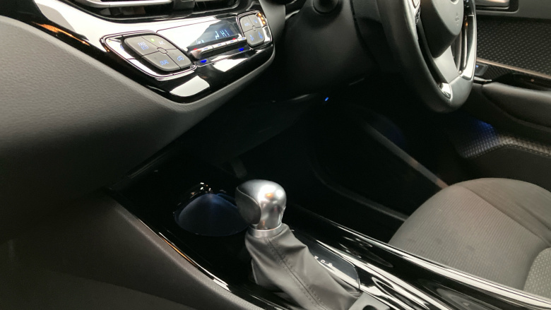 Toyota C-HR 1.8 Hybrid Design 5dr CVT Hybrid Hatchback